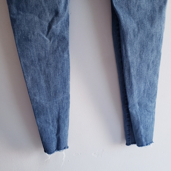 American Eagle Stretch Super High Rise Jegging Jeans Distressed Ripped 2 Short - Picture 7 of 12